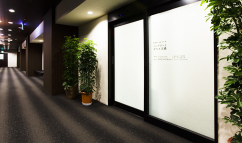 札幌 インプラントオフィス大通の入り口