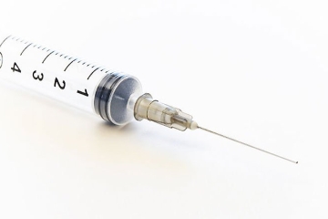写真：インプラント治療で使われるエムドゲインという薬剤とは？