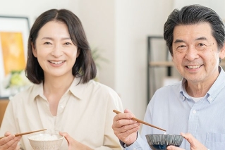 写真：インプラント手術後におすすめの食べ物は？～どんな食事ならOK？逆に控えるものは？