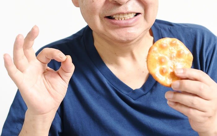 オールオン4(All-on-4®)のメリット:しっかり噛める、食べ物が挟まらない