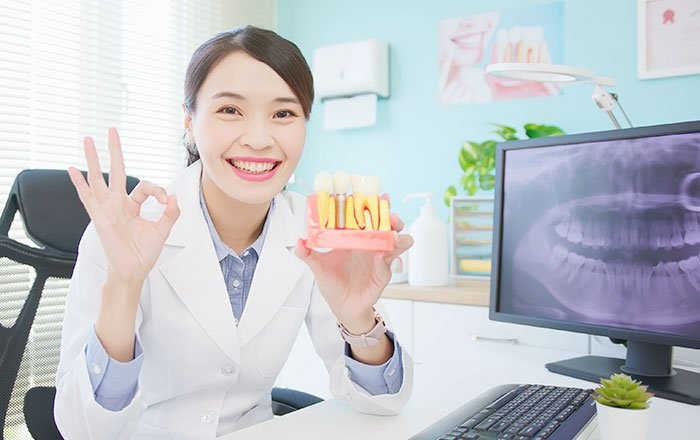 インプラント治療のリスクと対処法、失敗しないクリニックの見分け方とは？