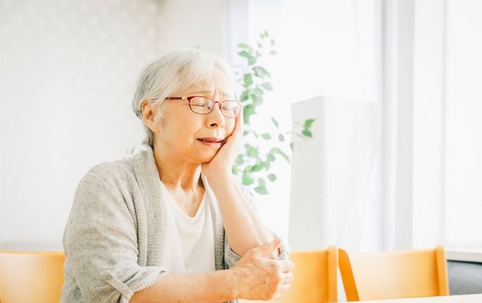 ミニインプラントをおすすめする方：噛み合わせに不満がある方