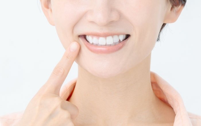 インプラントにホワイトニングはできる？