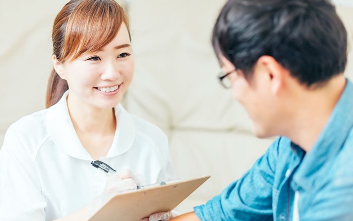 インプラント治療に不安や迷いがあるならまずは相談から