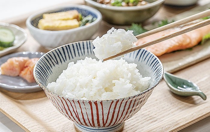 インプラント治療で「食べ物が美味しくなった」と感じる3つの理由：唾液の分泌が促される