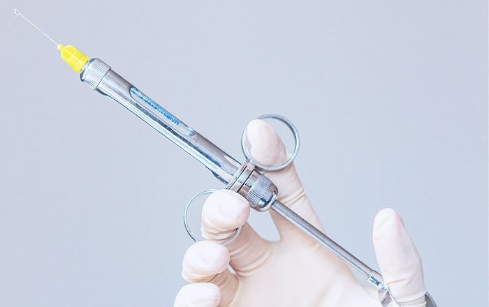 インプラント後に違和感が出る理由：麻酔の影響