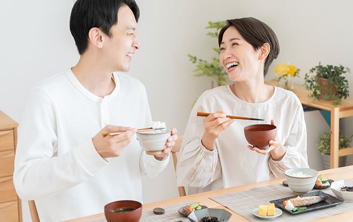 嚥下におけるインプラントの効果：唾液の分泌を促進してくれる