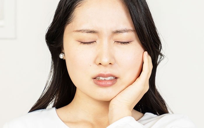 インプラント手術直後に起こりやすいトラブル：痛み