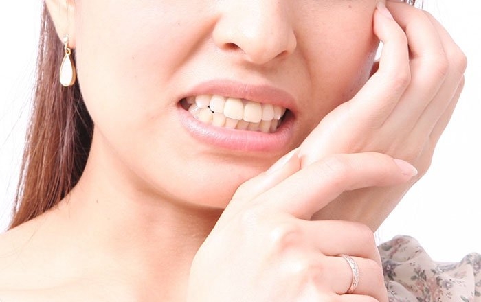 噛み合わせている歯の側にも生じる問題：咬合痛（こうごうつう）