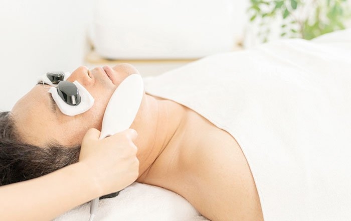 インプラント治療後にできる美容施術と注意点：レーザー脱毛（顔の脱毛・ヒゲ脱毛）