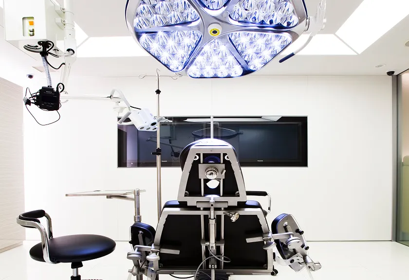 イメージ:精密なインプラント治療は、技術と設備の“両立”から。